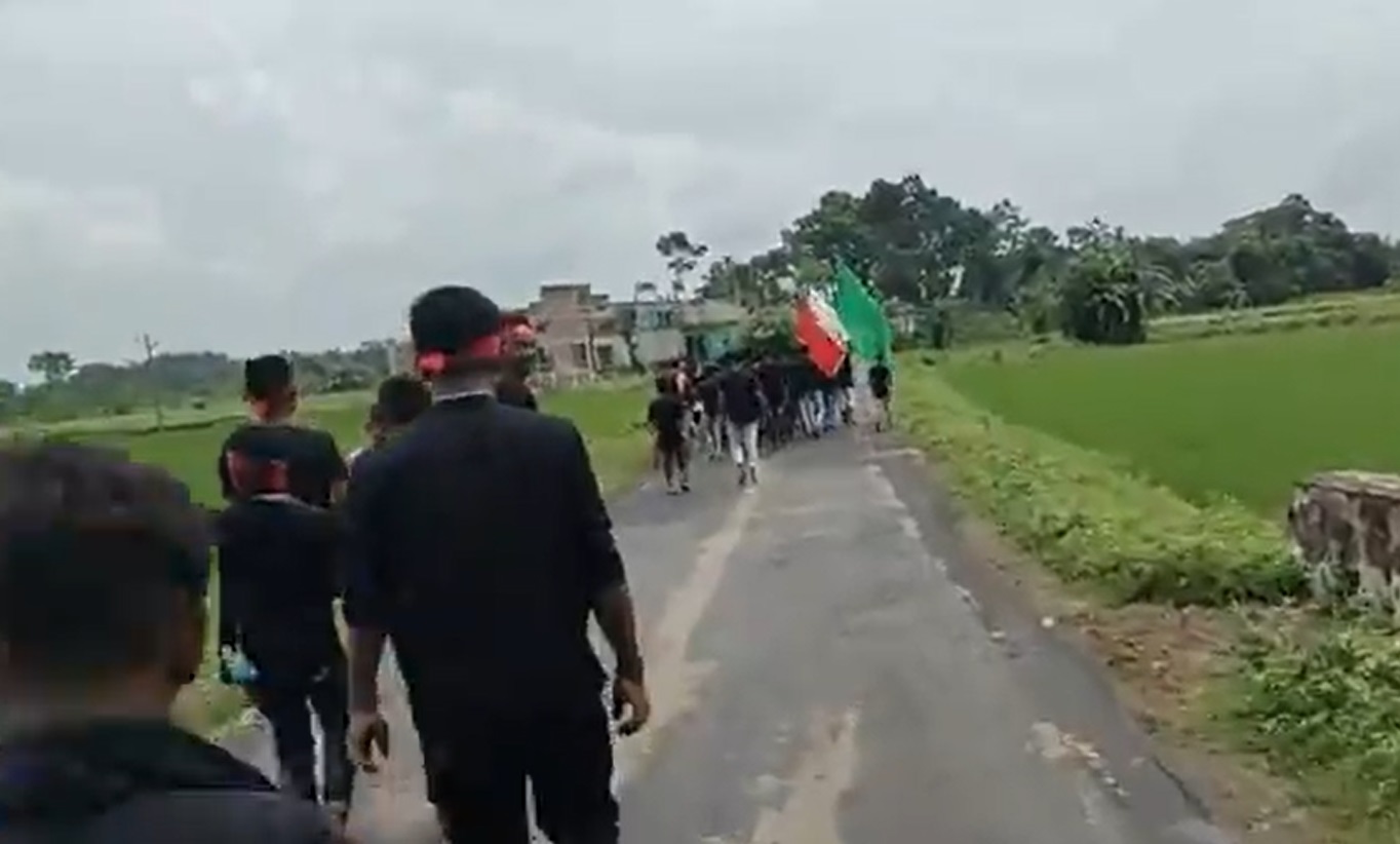 فيديو / مسيرة أربعينية الإمام الحسين (ع) في احدى القرى بالهند