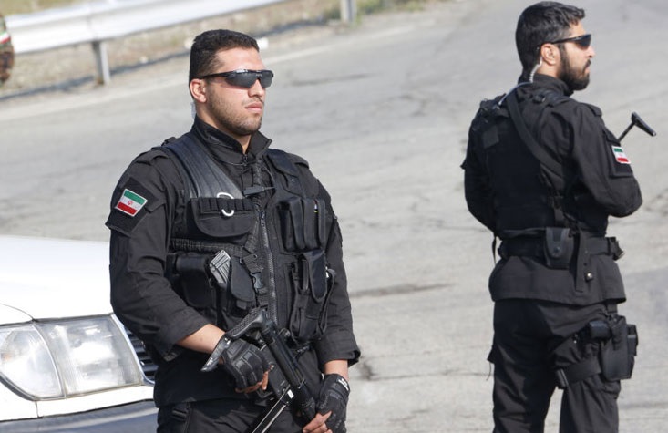 إيران تعلن إحباط محاولة اغتيال والد مهسا أميني