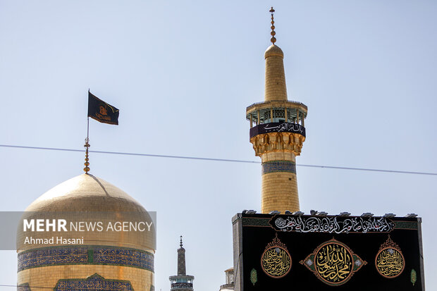 Nagluluksa ang mga Iranian sa anibersaryo ng pagiging martir ni Imam Reza (sumakaniya nawa ang kapayapaan)