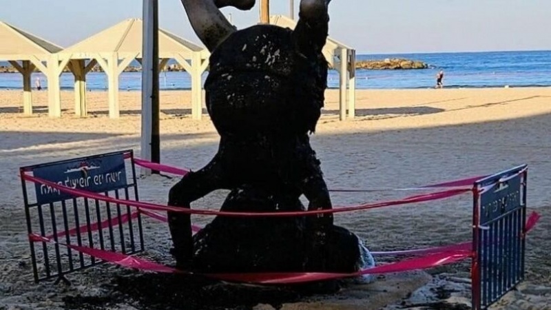  Brandanschlag auf David Ben-Gurion-Statue