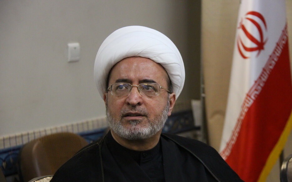 الشيخ محمد الحسون یصف سماحة المرحوم آیة الله الخرسان 