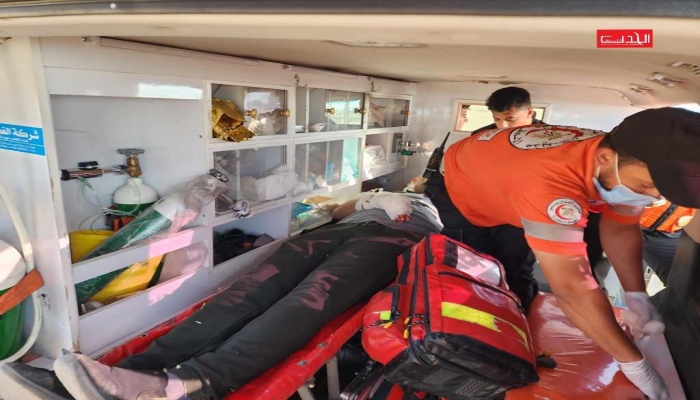 قوات الاحتلال تصيب عددا من الفلسطينين بينهم 3 صحفيين شرق غزة + صور