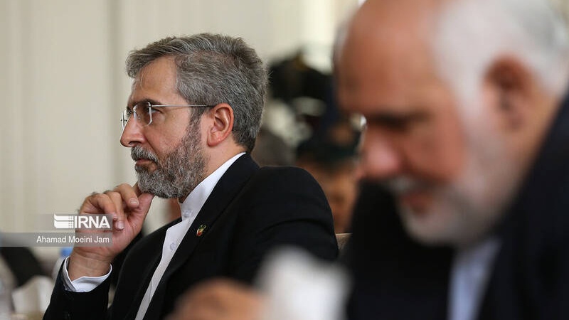  Замглавы МИД Ирана обсудил с представителями тройки отмену санкций