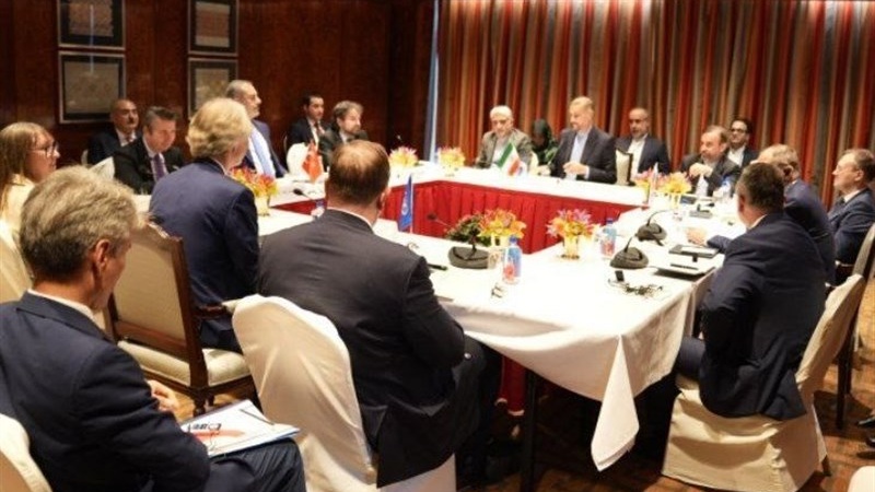 Амир-Абдоллахиан: Иран преисполнен решимости помочь Сирии в борьбе с терроризмом