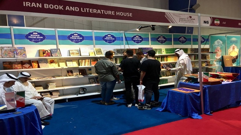 Bağdat Kitap Fuarı'nda Şehit Süleymani kitaplarına büyük ilgi