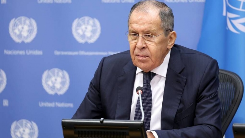 ロシア外相、「イランは核兵器を追求せず」