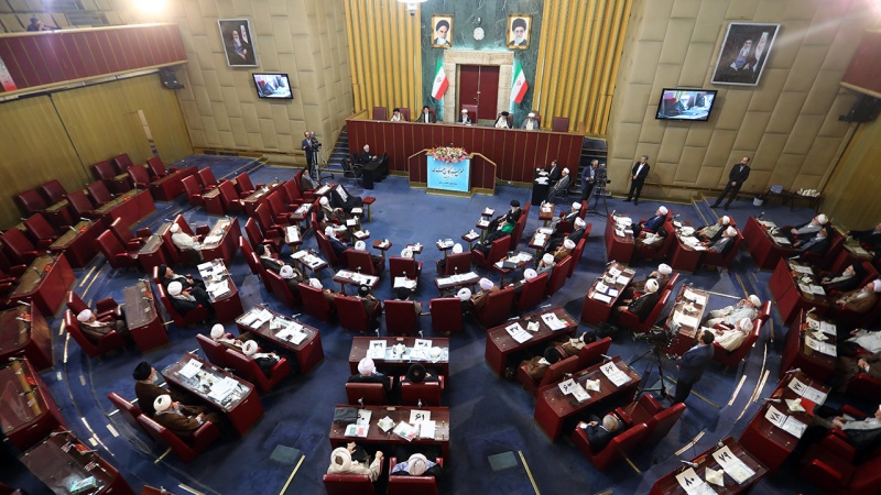  Начало двенадцатой сессии пятой сессии Ассамблеи экспертов шариата