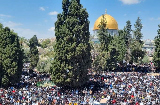 الفلسطينيون يشدون الرحال إلى الأقصى لإحياء ذكرى المولد النبوي الشريف