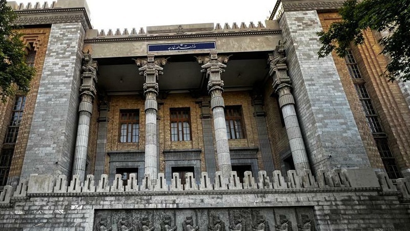 Diberitakan akan Berunding Langsung dengan AS, Ini Respon Kemlu Iran