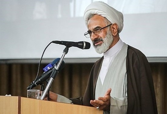 حجة الاسلام صادقي : اليوم يعترف الأعداء بأن الجمهورية الإسلامية الإيرانية قوة عظمى