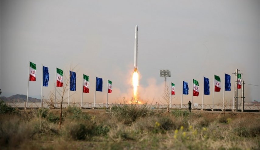 ايران تضع القمر الاصطناعي "نور 3" في مدار الارض بنجاح