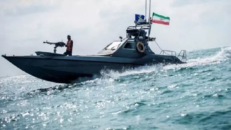  Iran: Ein Schiff mit geschmuggeltem Treibstoff im Persischen Golf beschlagnahmt