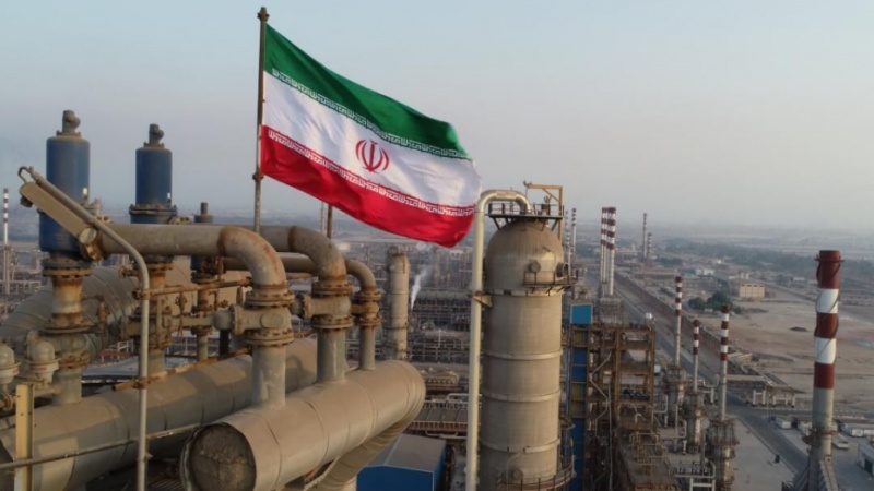  イランの石油の生産・輸出が記録更新、ロイターが報告