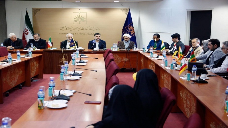  Таджикистан - гость литературных кругов Ирана