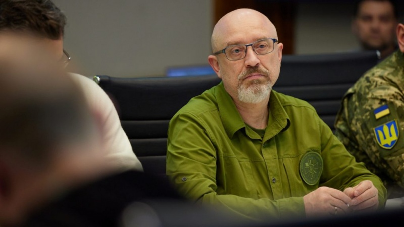  Zelensky Pecat Menhan Ukraina