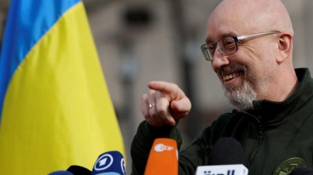  Pemberhentian Menhan Ukraina, Upaya Memberantas Korupsi?
