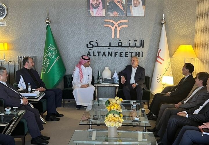 سفير إيران لدى السعودية يصل إلى الرياض