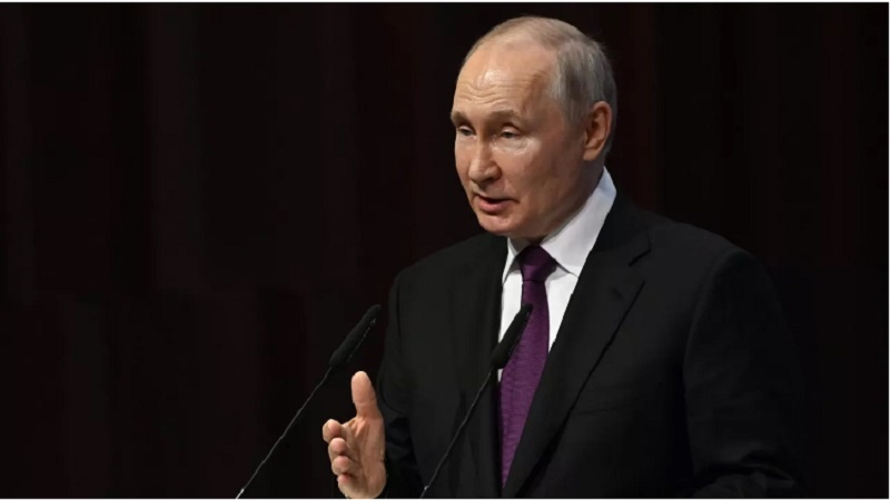  Putin, russofobia e neonazismo diventati "norma" in Ucraina e Stati baltici