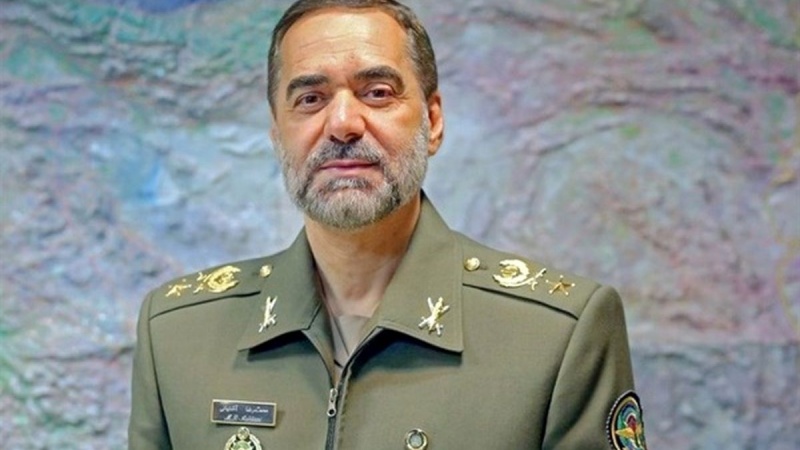  イラン国防軍需相「イランに対する武器禁輸制裁は来月解除」