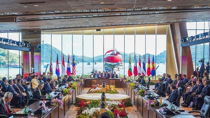  ASEAN＋日中韓首脳会議が開始