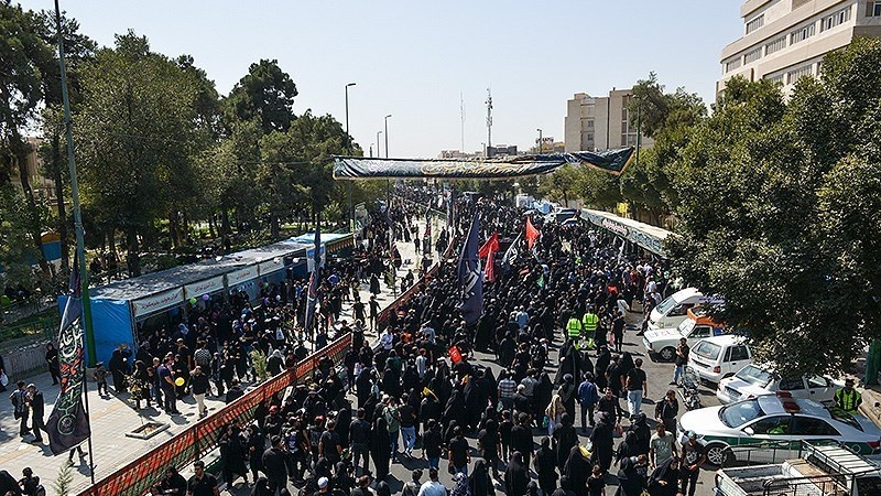  Pawai Arbain dari Kota Tehran ke Rey 