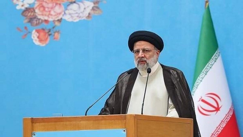 विकसित देश जल और थल के लिए खतरा बन रहे हैं। 