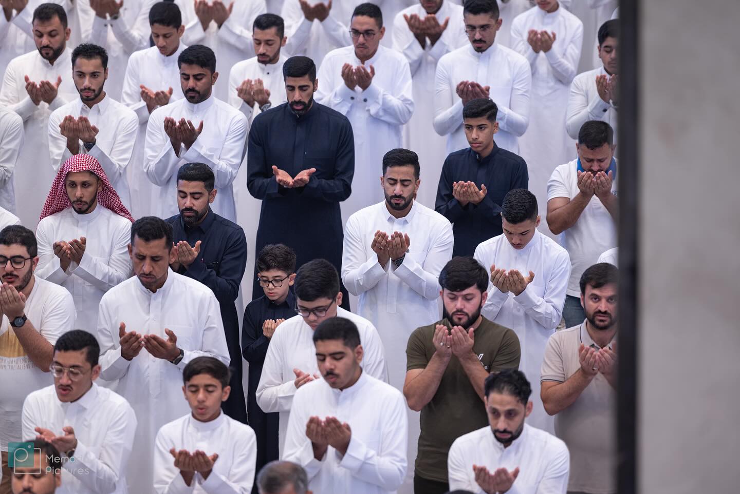 Labarai Cikin Hotuna NA Sallar Eid Al-Fitr A Yankin Shi'a Na Kasar Saudiyya
