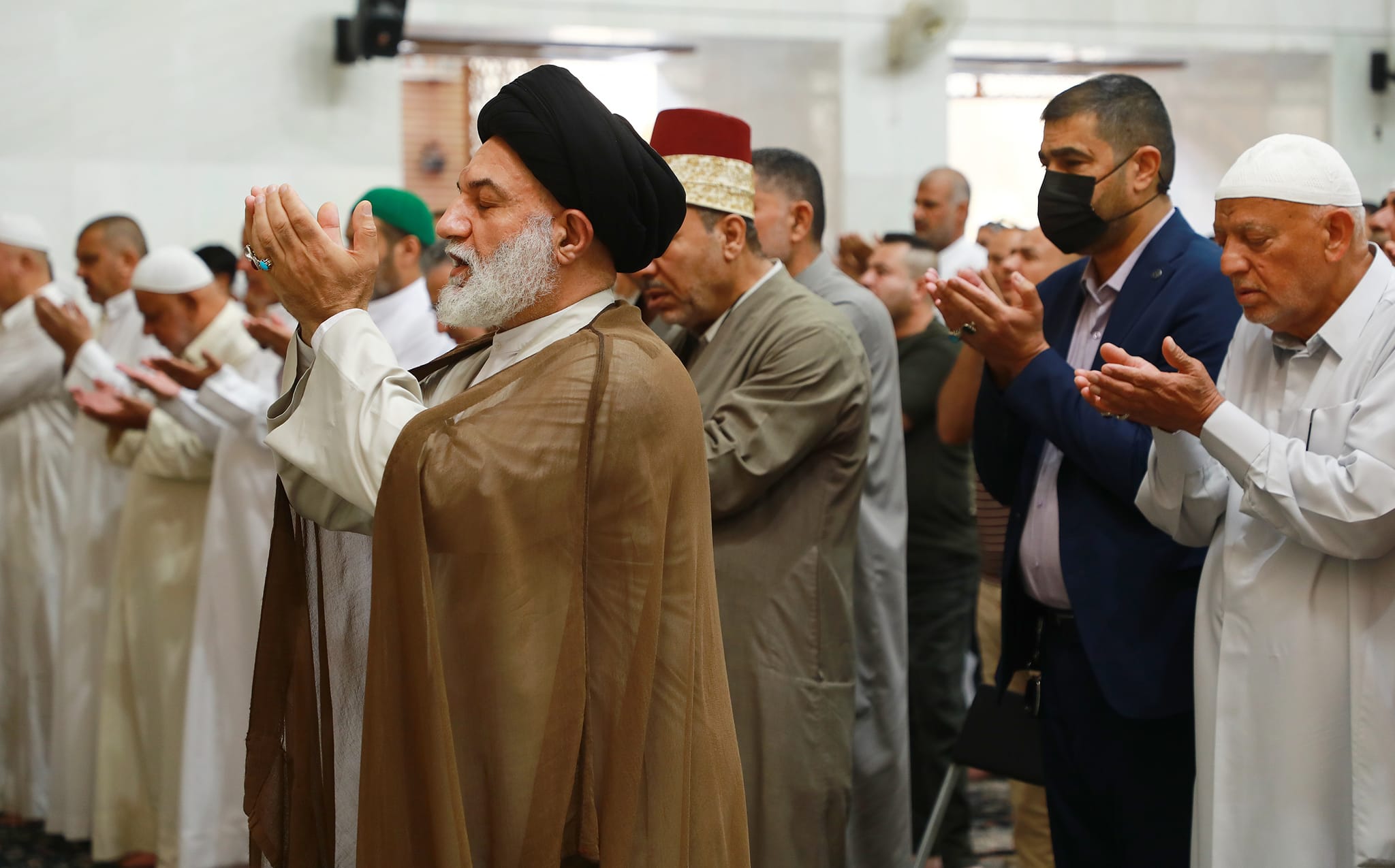 گزارش تصویری | اقامه با شکوه نماز عید سعید فطر در مسجد سهله