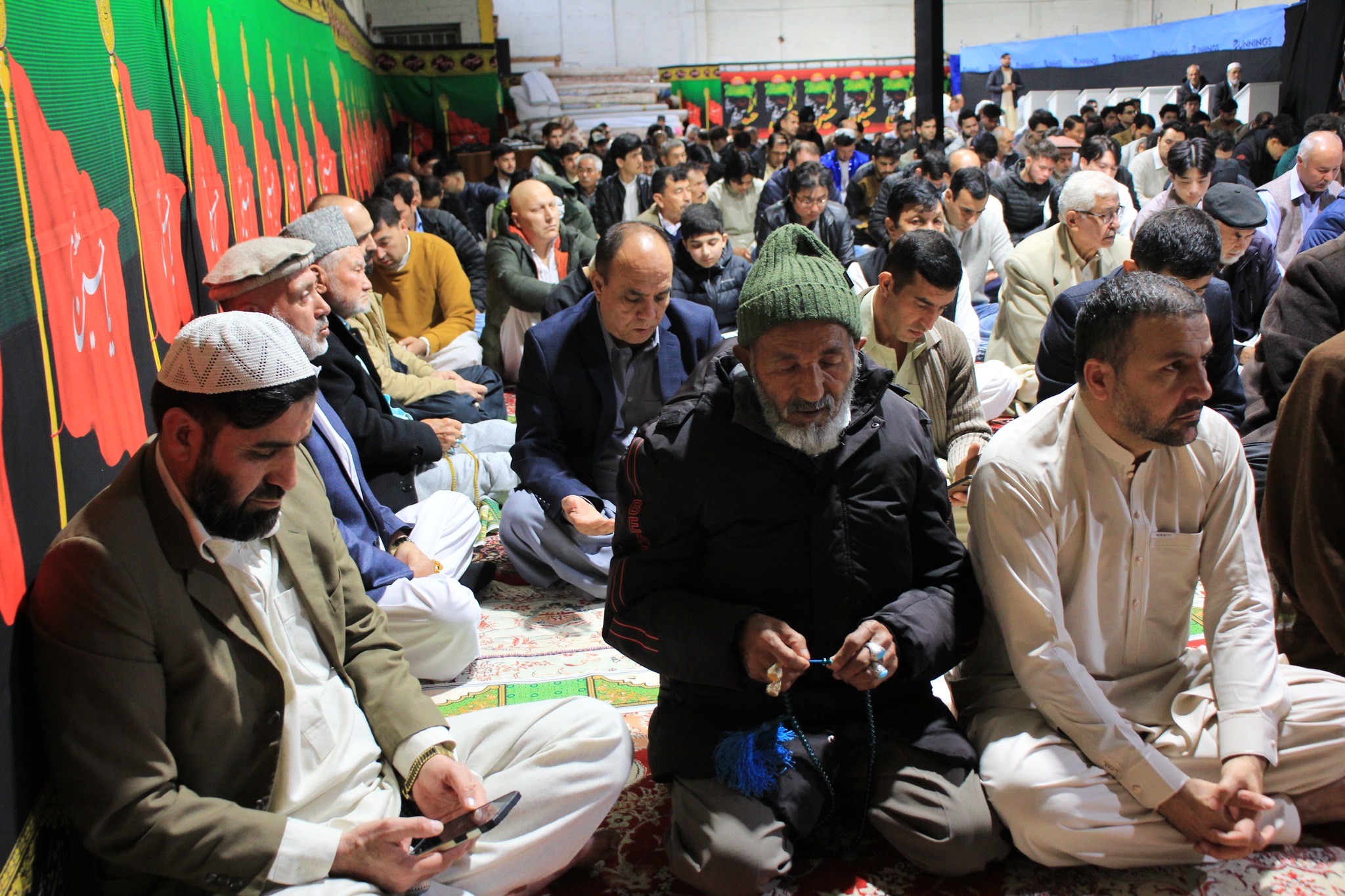 Photos: Eid al-Fitr prayers held by Shiites in Melbourne, Australia