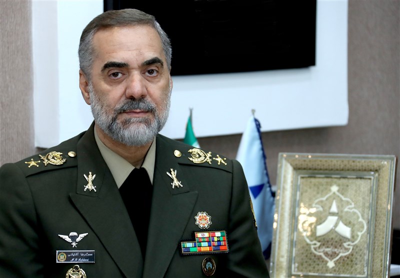  وزير الدفاع الإيراني: أي دولة تفتح مجالها الجوي أو أراضيها لمهاجمتنا ستلقى ردنا الحاسم