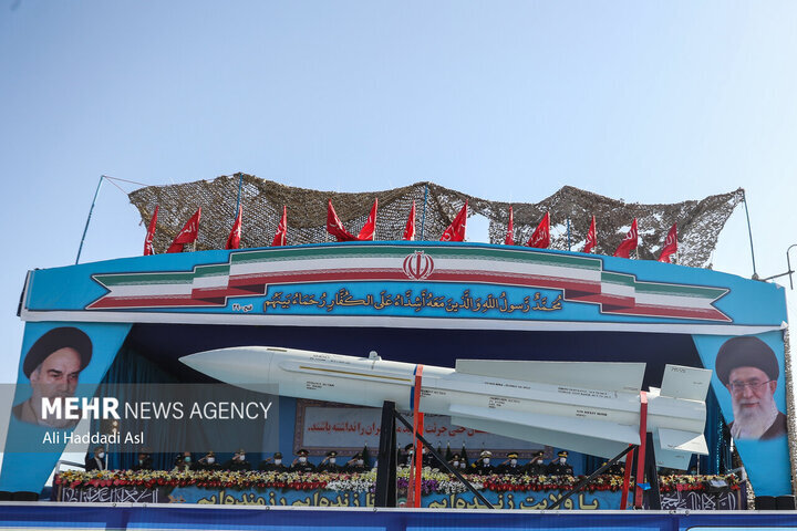 سیستەمی ڕاداری، مووشەکی و جەنگالی هێزی بەرگری ئاسمانی نمایش کرا