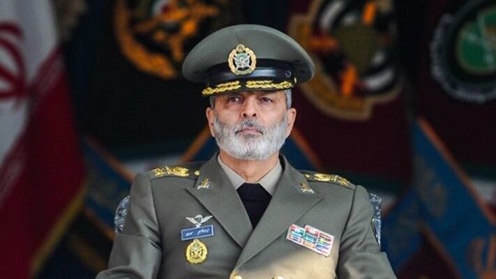 Iran army commander: Air defense fired at suspicious flying objects in Isfahan
