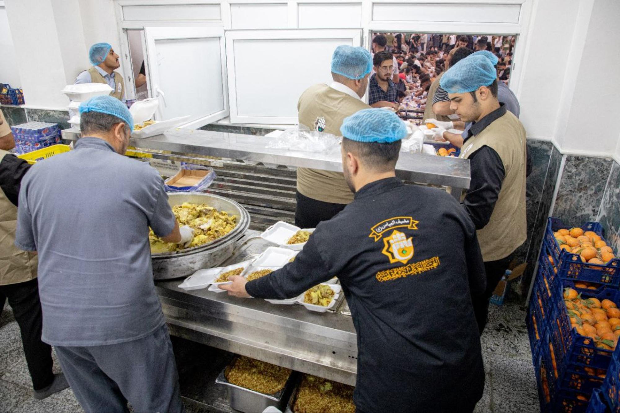 Host Complex of al-Abbas shrine provides services to participants in graduation ceremony of university students