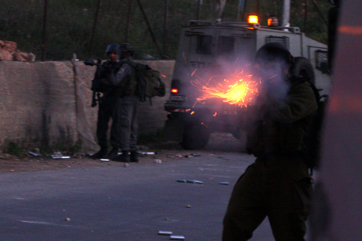 Israeli occupation forces kills two Palestinians in al-Khalil, 14 others in Tulkarem