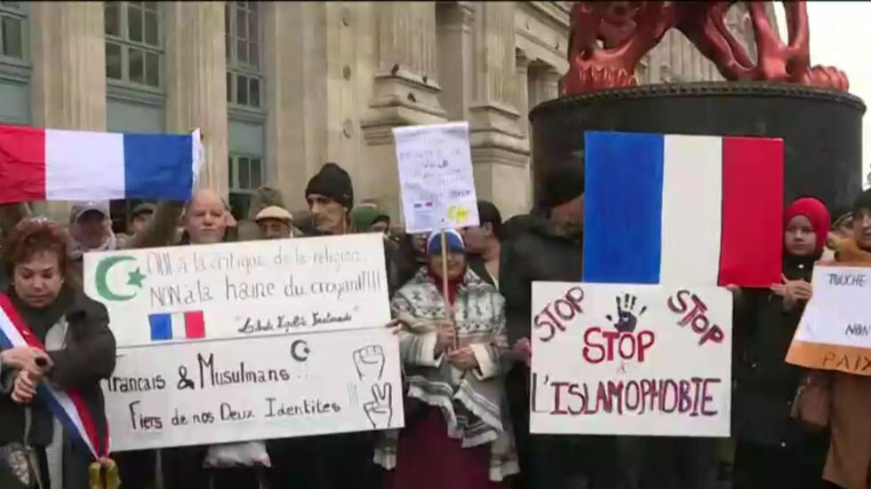Video: Thousands march in Paris against 'racism, Islamophobia' 