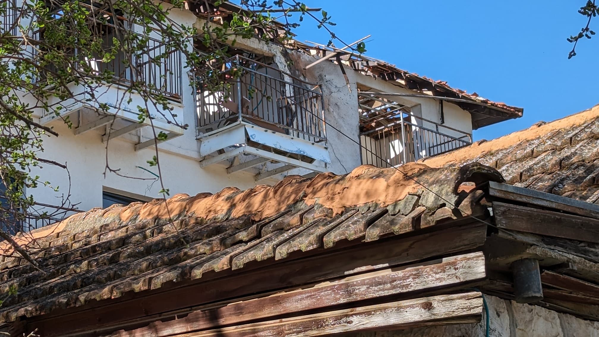  Hezbollah rockets transform “Metula” into an abandoned settlement