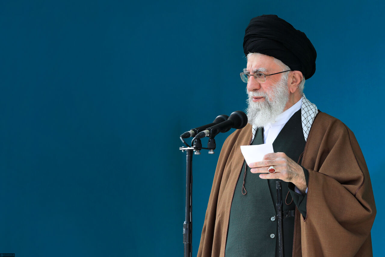 Ayatollah Khamenei’s poem likens Zionists to Pharaoh