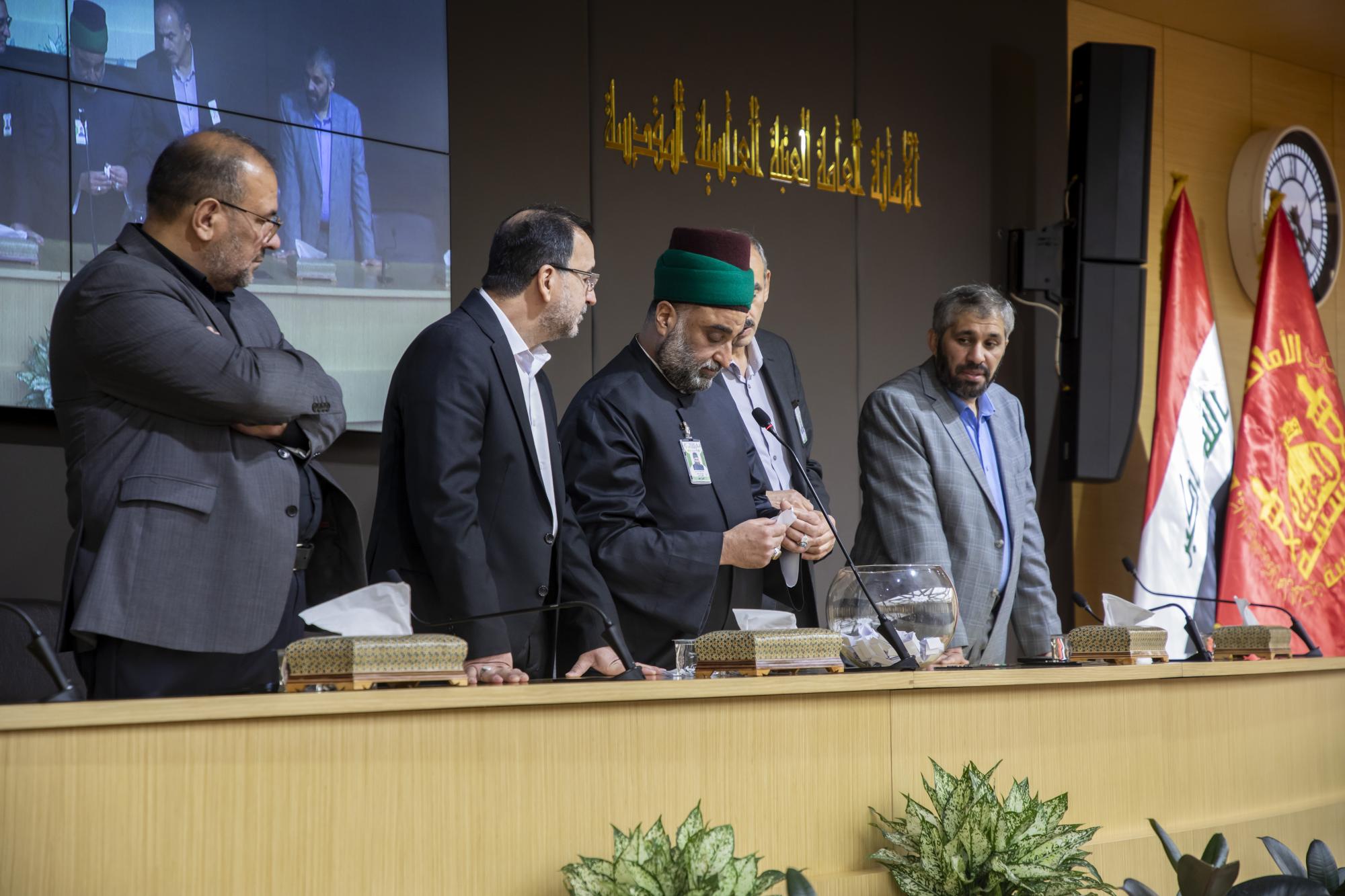 Al-Abbas shrine holds a draw for performance of Hajj rituals for its employees (+Photos)