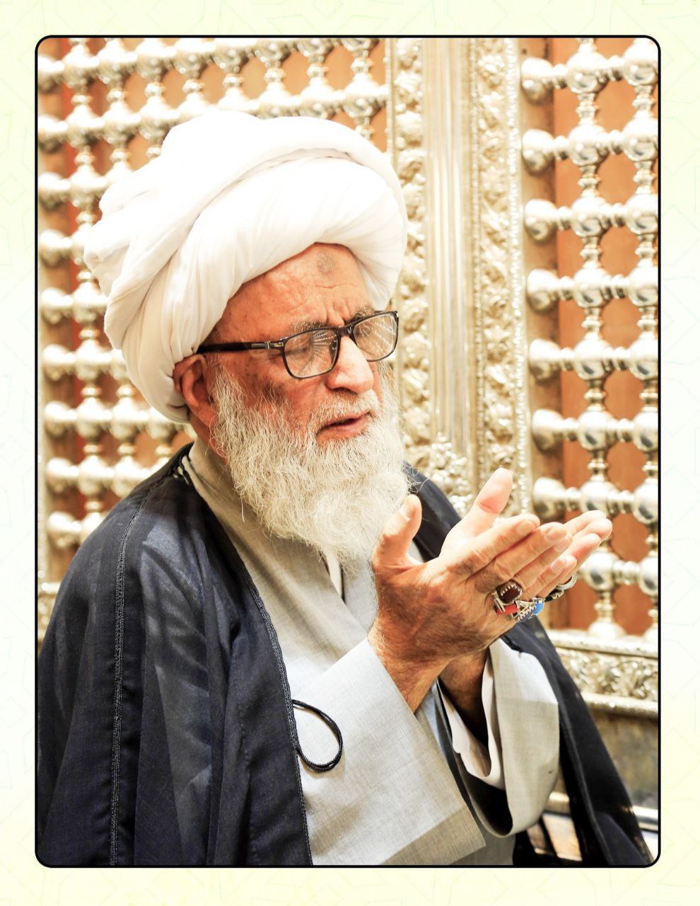 آية الله النجفي  يتلقى علاجه الطبيعي بعد وعكته ‏الصحية