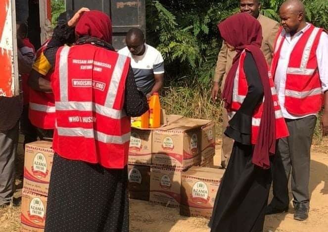  “Who is Hussein?” volunteers distributes food baskets in Tanzania, Lebanon 