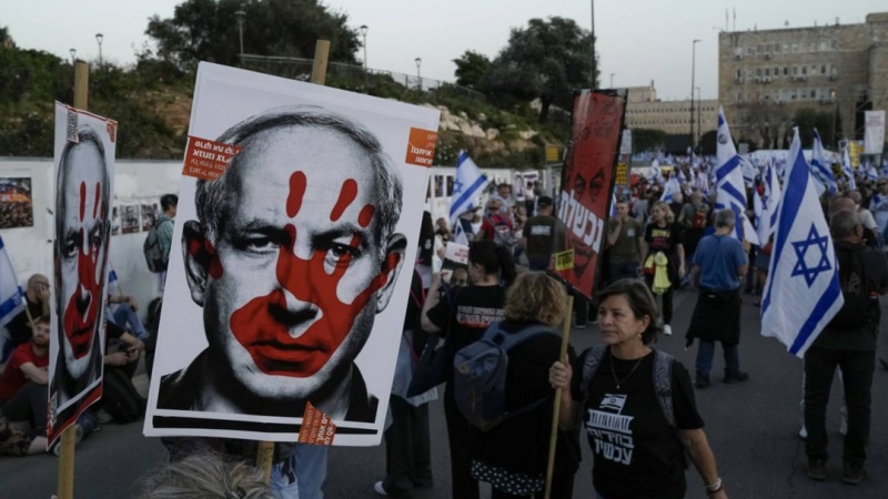 Столкновения израильской полиции с протестующими в Тель-Авиве