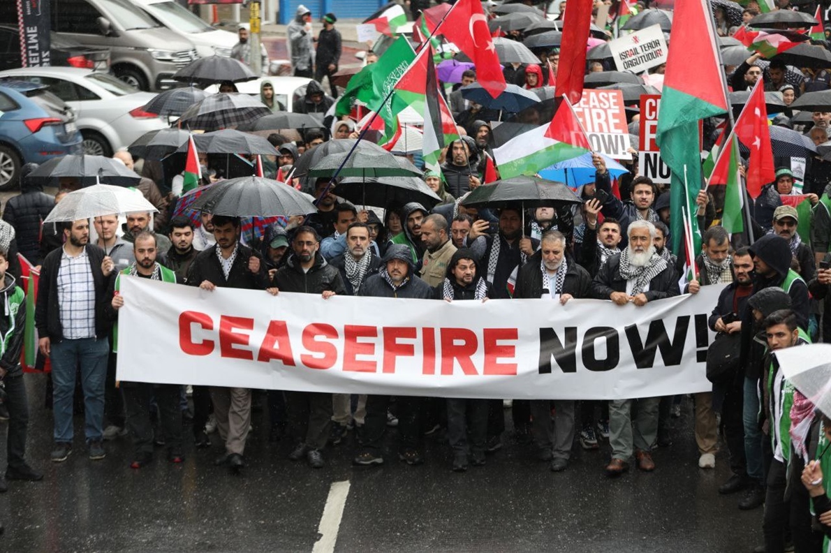 Mass demonstrations in Türkiye in support of Gaza and protests on US campuses