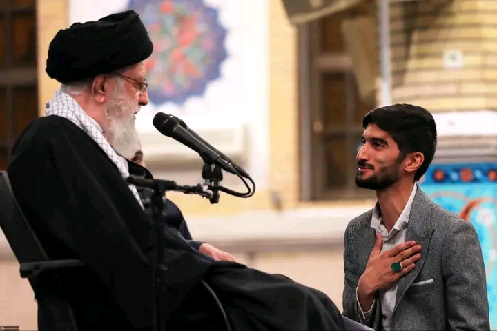 Labarai Cikin Hotuna Na Ganawar Jagora Da Gungun Wakilan Ɗaliban Jami'a Na Iran