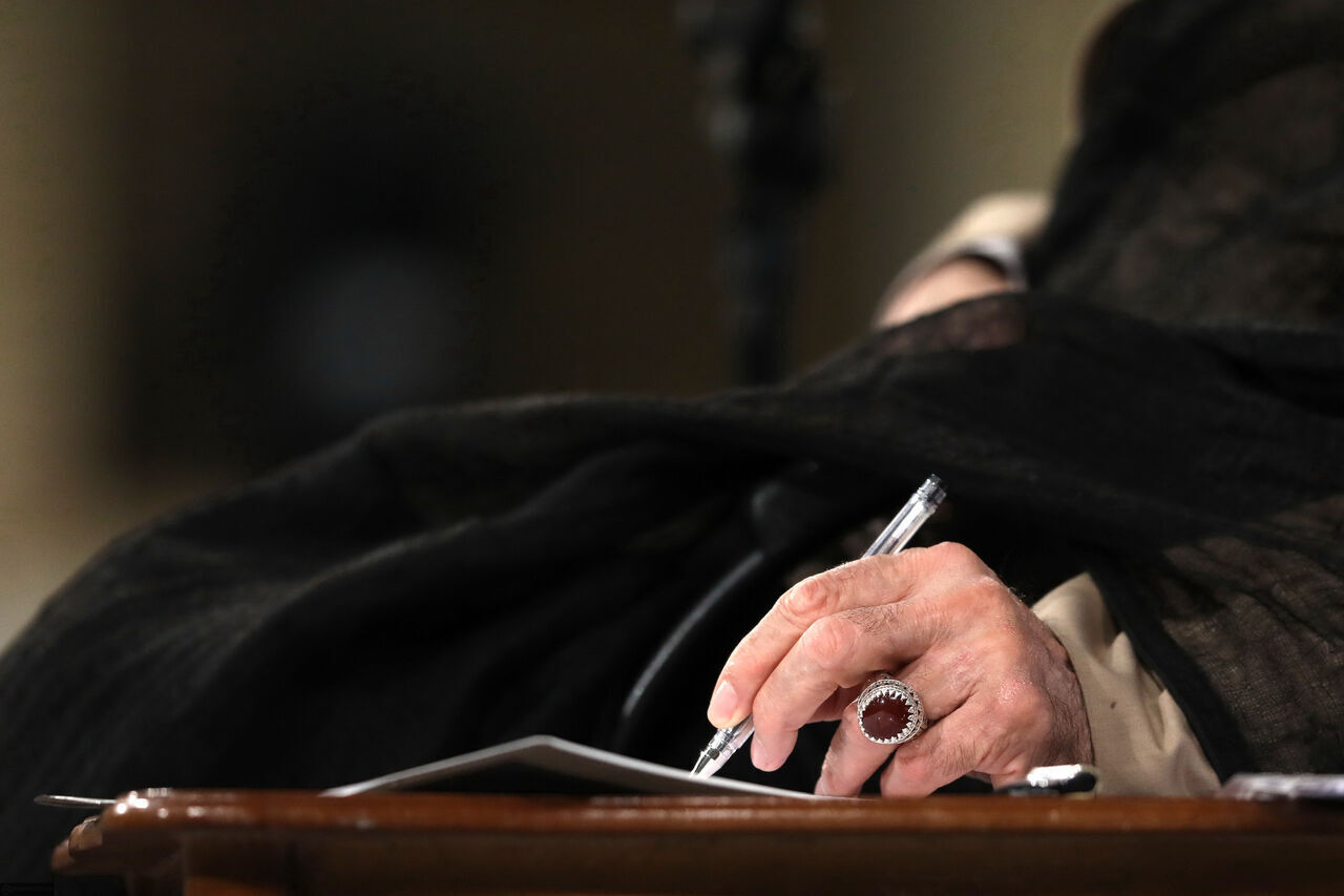 Líder Supremo perdoa e comuta sentenças de mais de 2.000 prisioneiros