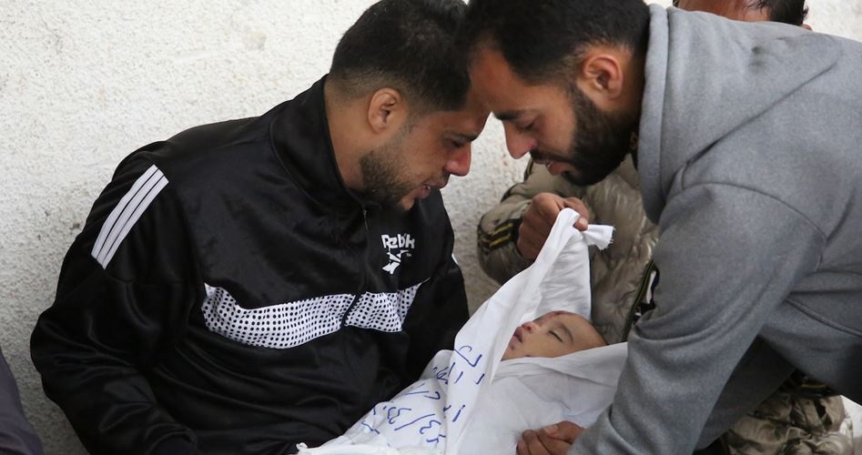 غزہ میں ہر گھنٹے میں اوسطا 4 بچوں کو شہید کیا جاتا ہے: رپورٹ