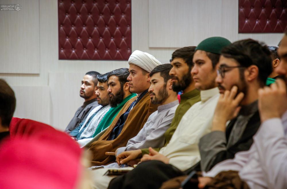 العتبة العلوية المقدسة تقيم جلسة حوارية (النجف في الصحافة الأمريكية المعاصرة)+(صور)