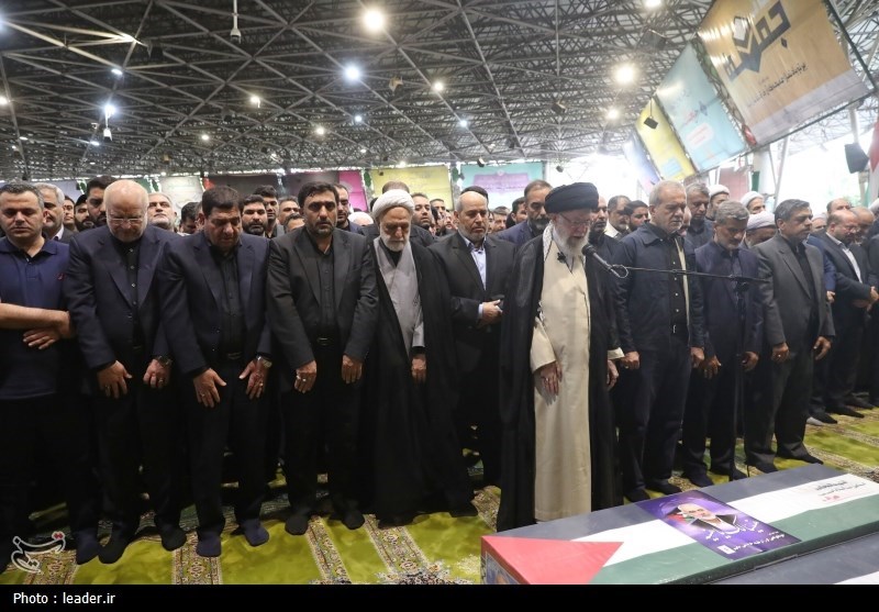 Ajetullah Hamenei klanjao dženazu lideru Hamasa