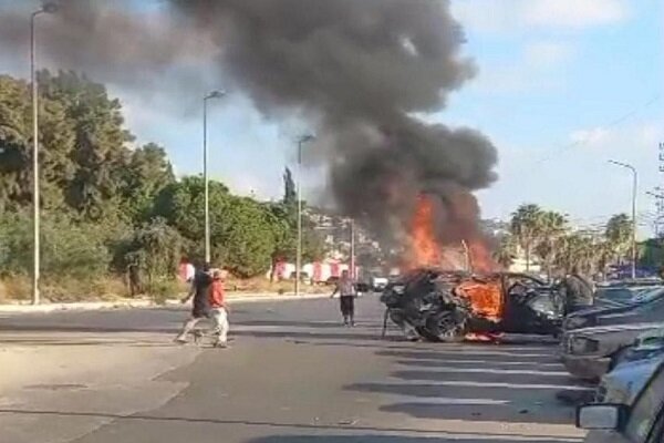  Zionist drone attack on a car in Marajyoun, Southern Lebanon 6 martyred, injured