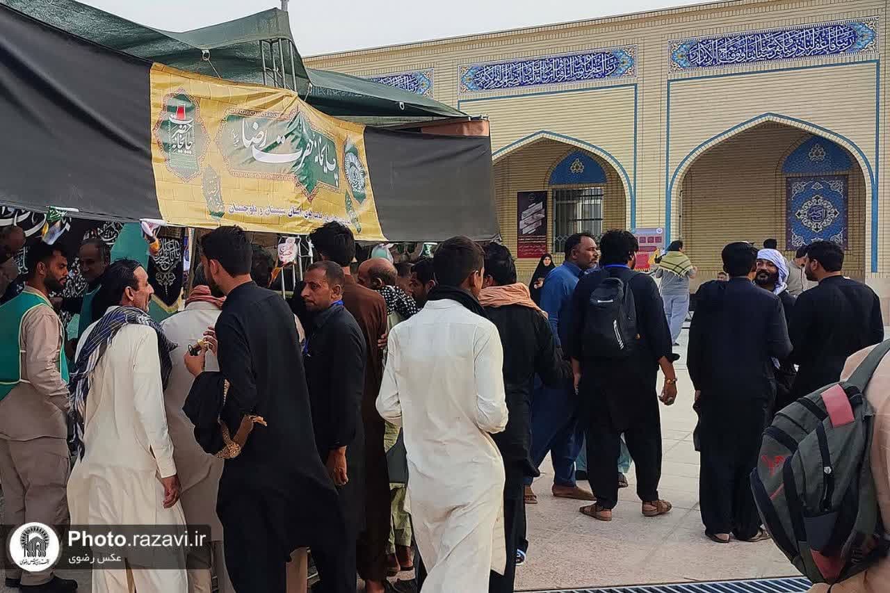 ارائه خدمات به زائران پاکستانی در مرزهای سیستان‌و‌بلوچستان + ویدیو