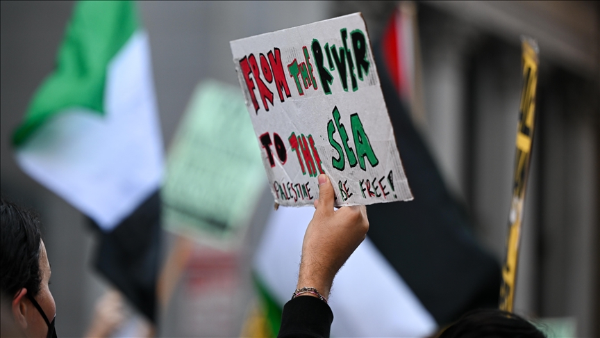 Demonstration outside U.S. consulate in Cape Town to support Gaza